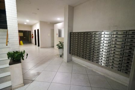 Apartamento para alugar com 35m², 1 quarto e sem vaga Apartamento para alugar com 35m², 1 quarto e sem vagaÁrea comum - Hall de entrada
