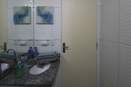 Apartamento à venda com 42m², 2 quartos e sem vagaBanheiro