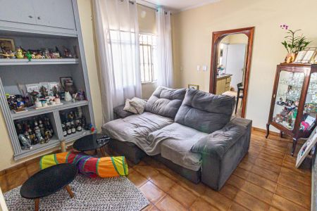 Casa à venda com 230m², 6 quartos e 1 vagaCasa 2 - Sala
