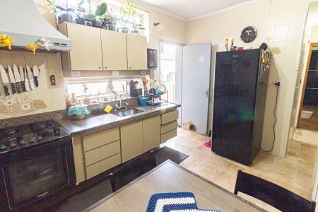 Casa à venda com 230m², 6 quartos e 1 vagaCasa 2 - Cozinha