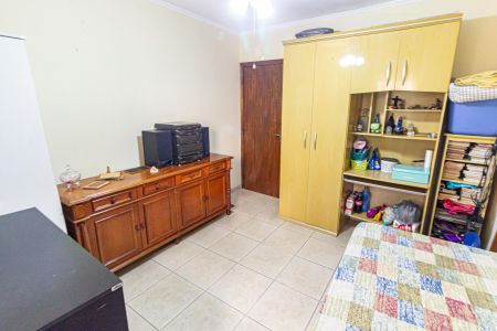 Casa à venda com 230m², 6 quartos e 1 vagaQuarto 2
