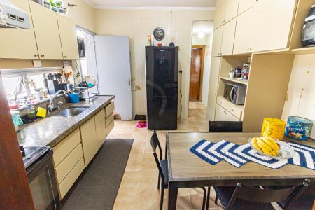 Casa à venda com 230m², 6 quartos e 1 vagaCasa 2 - Cozinha