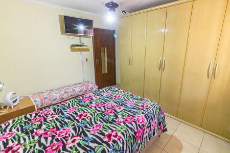 Quarto 1 de casa à venda com 6 quartos, 230m² em Vila Canero, São Paulo