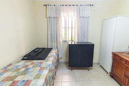 Casa à venda com 230m², 6 quartos e 1 vagaQuarto 2