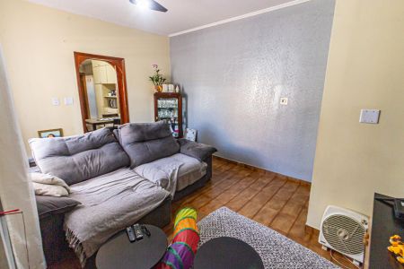 Casa à venda com 230m², 6 quartos e 1 vagaCasa 2 - Sala