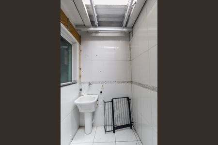 Casa à venda com 67m², 2 quartos e 1 vagaÁrea de Serviço