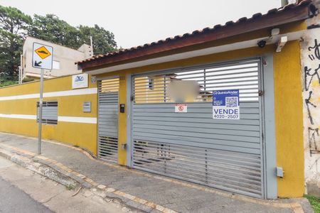 Casa à venda com 67m², 2 quartos e 1 vagaFachada