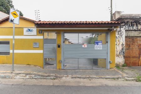 Casa à venda com 67m², 2 quartos e 1 vagaFachada