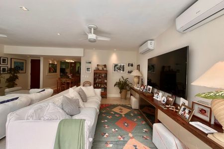 Apartamento à venda com 144m², 3 quartos e 1 vagaSala