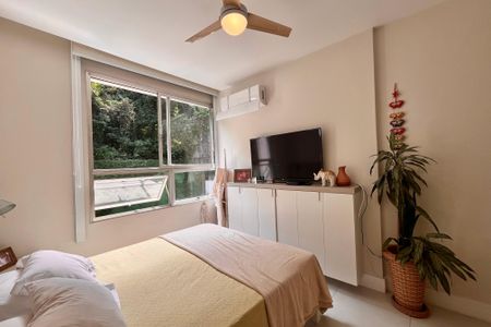 Apartamento à venda com 144m², 3 quartos e 1 vagaSuite 