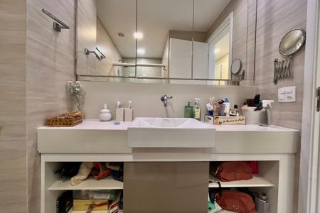 Apartamento à venda com 144m², 3 quartos e 1 vagaSuite 