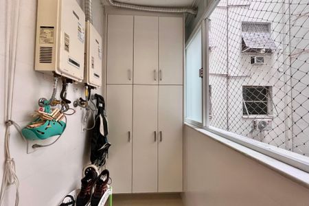 Apartamento à venda com 144m², 3 quartos e 1 vagaÁrea de Serviço