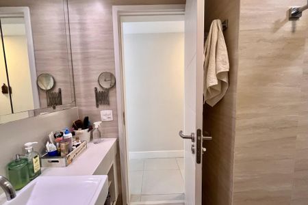 Apartamento à venda com 144m², 3 quartos e 1 vagaSuite