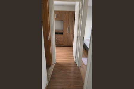 Corredor de apartamento para alugar com 2 quartos, 40m² em Jardim Ipanema(Zona Oeste), São Paulo