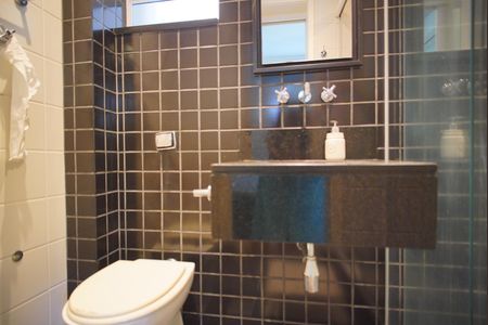 Apartamento para alugar com 76m², 2 quartos e sem vagaBanheiro da Suíte 1