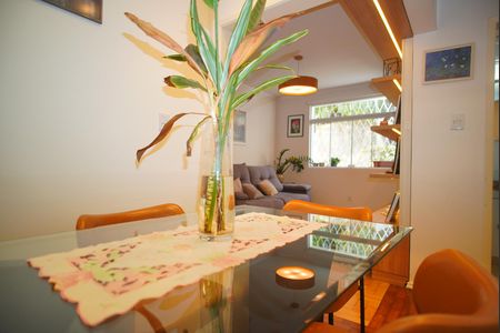 Sala de apartamento para alugar com 2 quartos, 76m² em Rio Branco, Porto Alegre