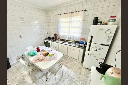 Casa à venda com 350m², 3 quartos e 2 vagasCozinha