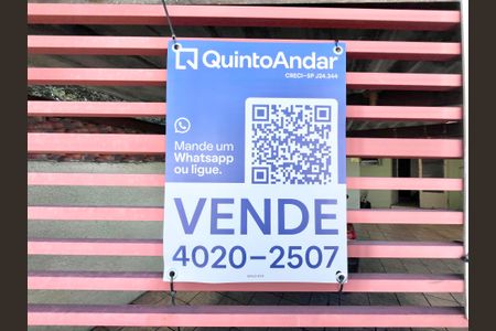 Casa à venda com 350m², 3 quartos e 2 vagasFachada/Placa