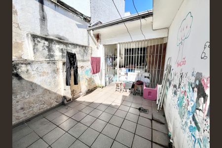 Casa à venda com 350m², 3 quartos e 2 vagasQuintal