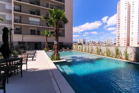 Apartamento à venda com 68m², 2 quartos e 1 vagaÁrea comum - Piscina