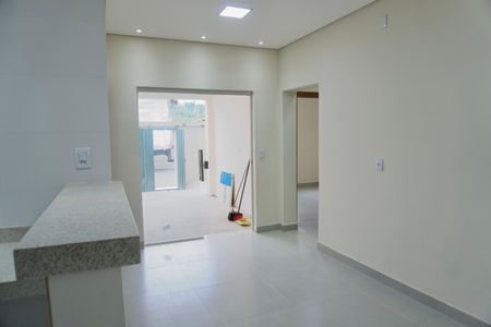 Casa para alugar com 80m², 3 quartos e 2 vagasSala