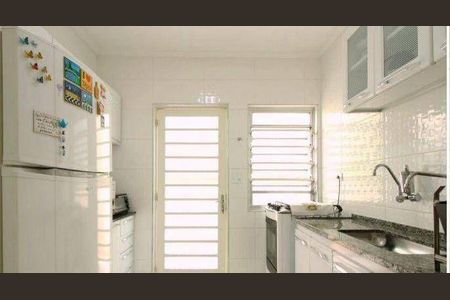 Casa à venda com 2 quartos, 174m² em Vila Lageado, São Paulo