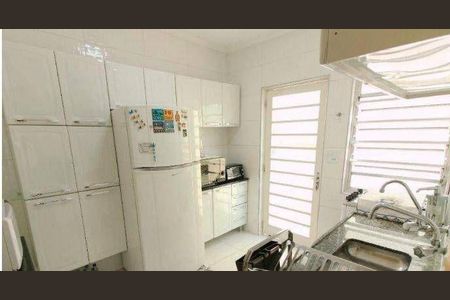 Casa à venda com 2 quartos, 174m² em Vila Lageado, São Paulo