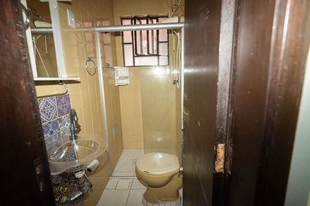 Banheiro de apartamento para alugar com 1 quarto, 90m² em Petrópolis, Porto Alegre