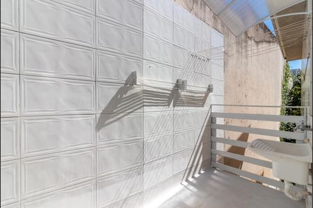 Casa para alugar com 80m², 2 quartos e 1 vagaÁrea de Serviço