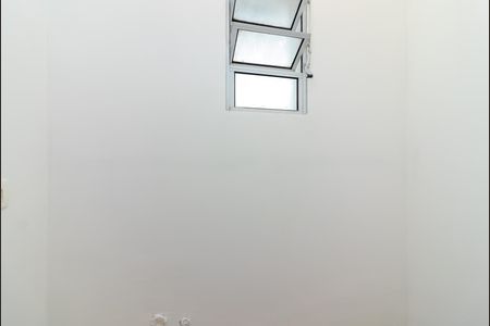 Despensa de casa para alugar com 2 quartos, 80m² em Jardim São Paulo, São Paulo