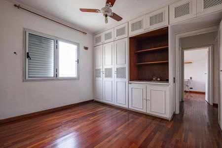 Apartamento à venda com 127m², 3 quartos e 2 vagasQuarto 2