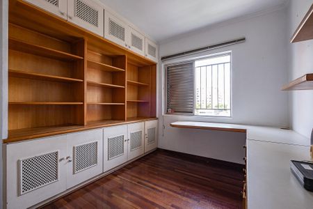 Apartamento à venda com 127m², 3 quartos e 2 vagasQuarto 