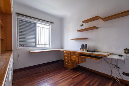 Apartamento à venda com 127m², 3 quartos e 2 vagasQuarto 