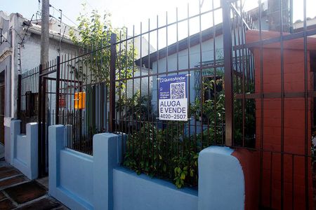Casa à venda com 98m², 2 quartos e sem vagaPlaquinha
