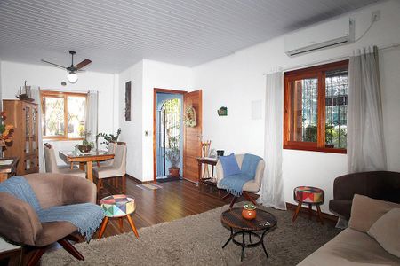 Sala de casa à venda com 2 quartos, 98m² em Santana, Porto Alegre