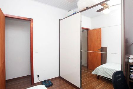 Quarto 2 de casa à venda com 2 quartos, 98m² em Santana, Porto Alegre