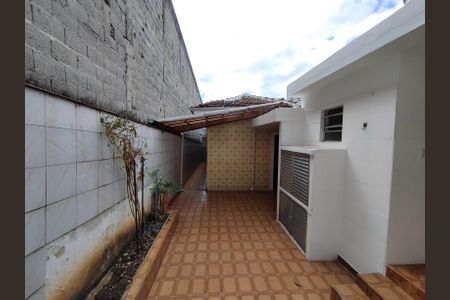 Casa à venda com 160m², 2 quartos e 1 vagaQuintal 