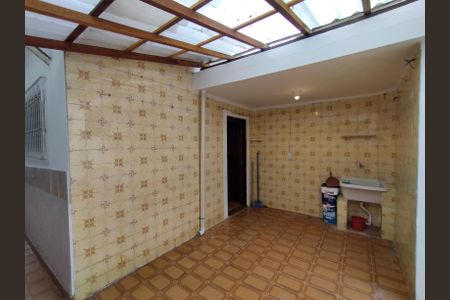 Casa à venda com 160m², 2 quartos e 1 vagaÁrea de Serviço