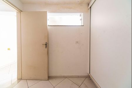 Casa à venda com 145m², 2 quartos e 2 vagasQuarto de Serviço