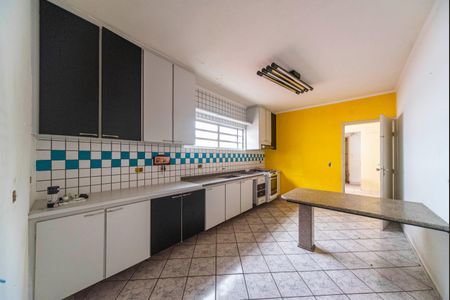 Casa à venda com 145m², 2 quartos e 2 vagasCozinha 