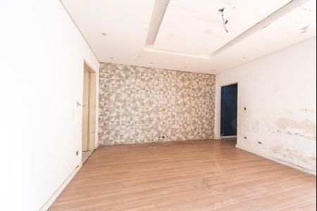 Casa à venda com 145m², 2 quartos e 2 vagasSala