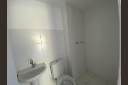 Apartamento à venda com 45m², 2 quartos e 1 vaga Apartamento à venda com 45m², 2 quartos e 1 vagaBanheiro