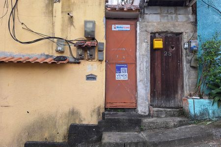 Casa à venda com 90m², 3 quartos e 1 vaga Casa à venda com 90m², 3 quartos e 1 vagaplaca