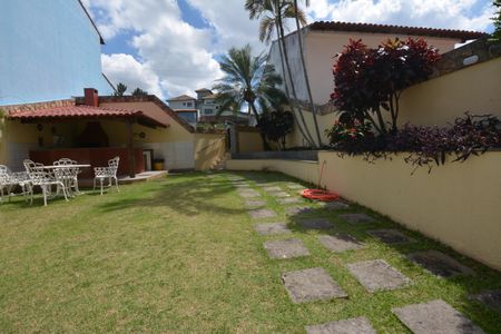 Apartamento à venda com 300m², 4 quartos e 2 vagasÁrea comum - Churrasqueira