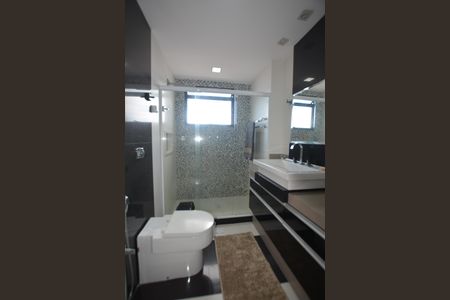 Apartamento à venda com 300m², 4 quartos e 2 vagasBanheiro social