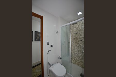 Apartamento à venda com 300m², 4 quartos e 2 vagasBanheiro da Suíte 