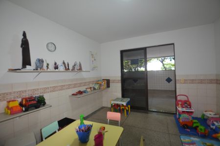 Apartamento à venda com 300m², 4 quartos e 2 vagasBrinquedotequeca