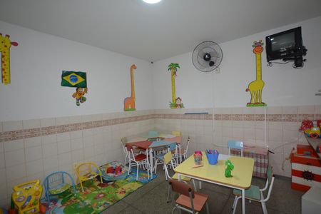 Apartamento à venda com 300m², 4 quartos e 2 vagasBrinquedotequeca