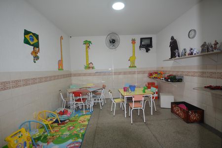 Apartamento à venda com 300m², 4 quartos e 2 vagasBrinquedotequeca