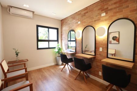 Casa para alugar com 59m², 2 quartos e 1 vagaSalão de beleza 